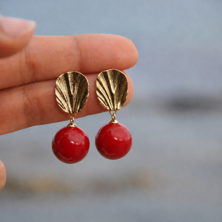 Gold & Kırmızı Top Küpe